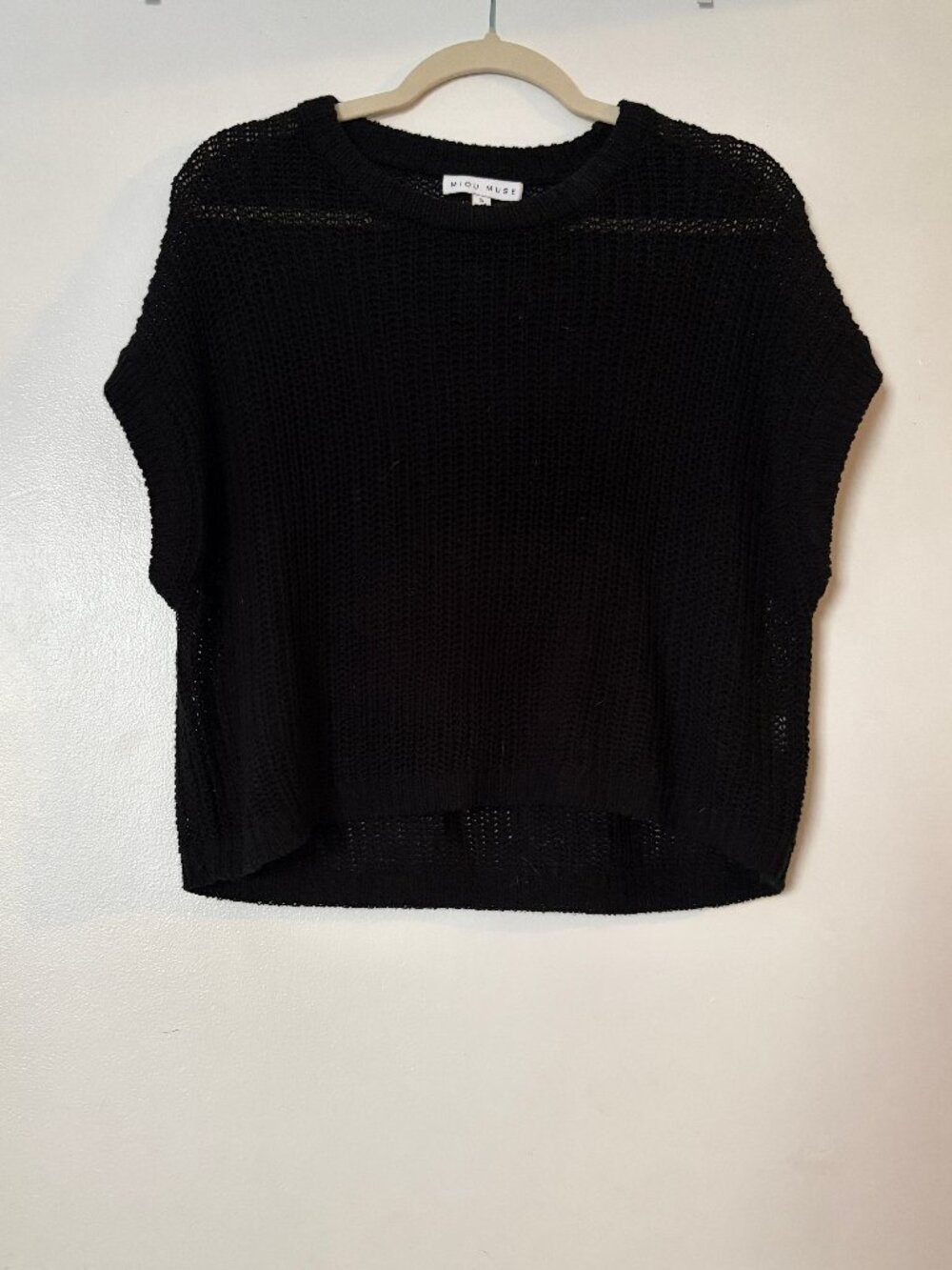 mioumuse knit tank top in black, size small